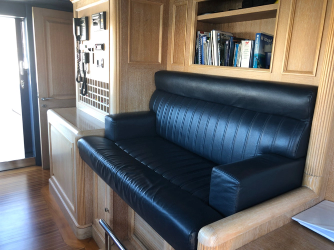 Albatross Yacht Photos Pics 
