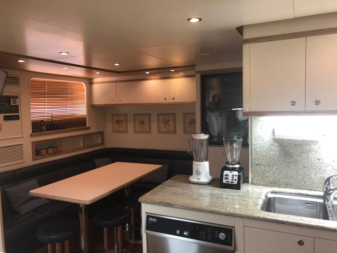 Albatross Yacht Photos Pics 