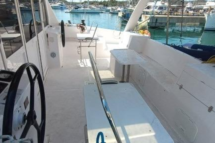Seis Al Mar Yacht Photos Pics 