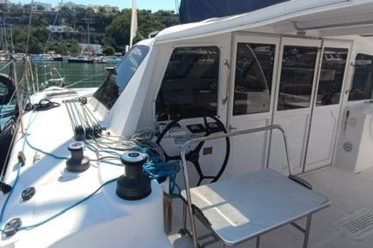 Seis Al Mar Yacht Photos Pics 