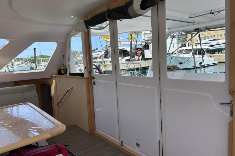 Seis Al Mar Yacht Photos Pics 