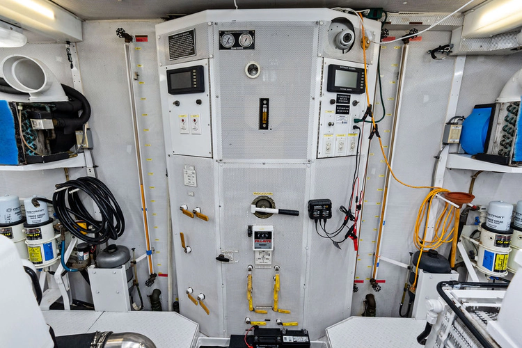 Checkered Past Yacht Photos Pics 