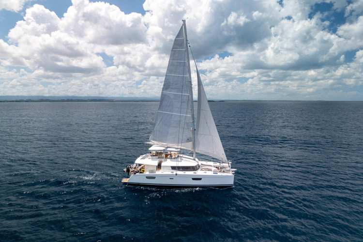 59' Fountaine Pajot 2017