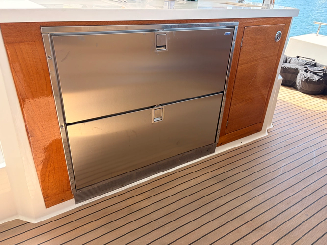 Adventure4seven Yacht Photos Pics 