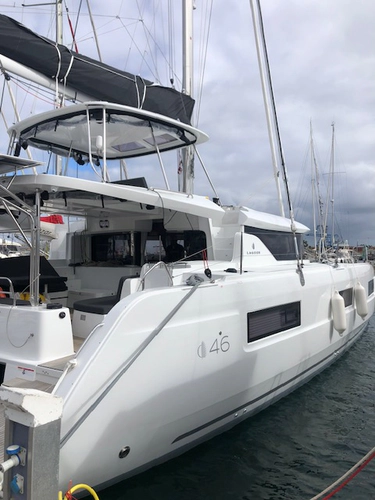 Iris Yacht Photos Pics 