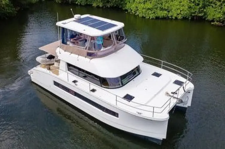 Bright Side Yacht Photos Pics 
