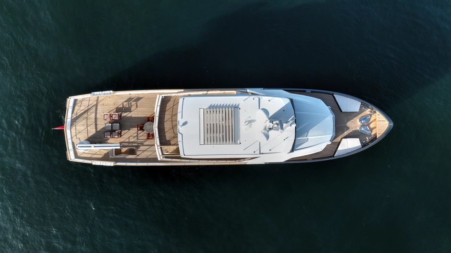 One Zero Yacht Photos Pics 
