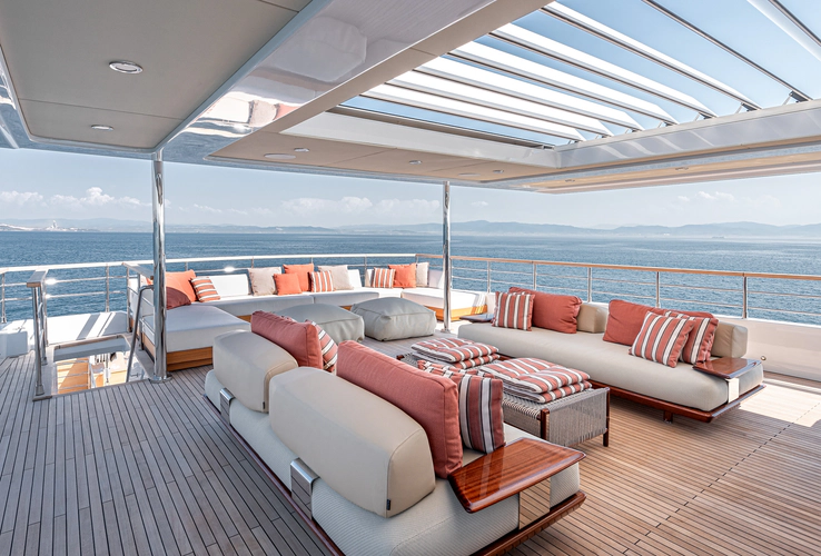 One Zero Yacht Photos Pics 