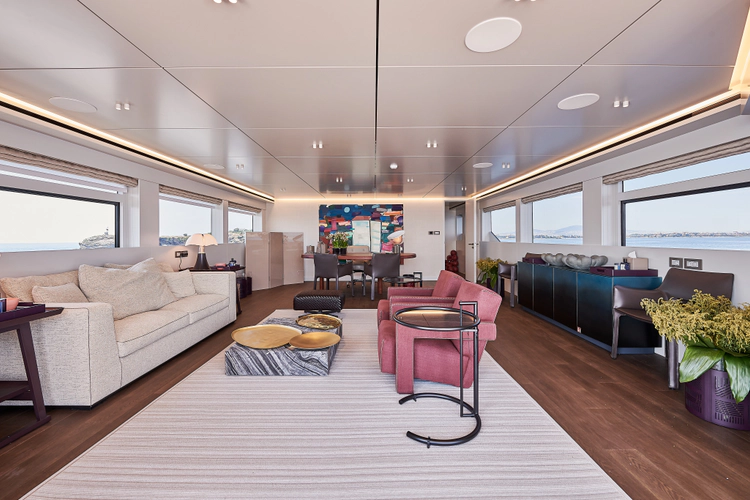 One Zero Yacht Photos Pics 