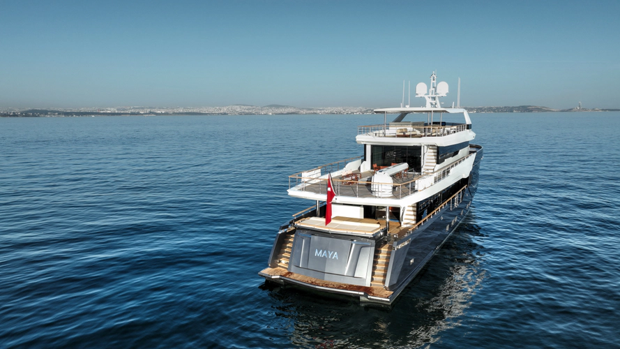 One Zero Yacht Photos Pics 