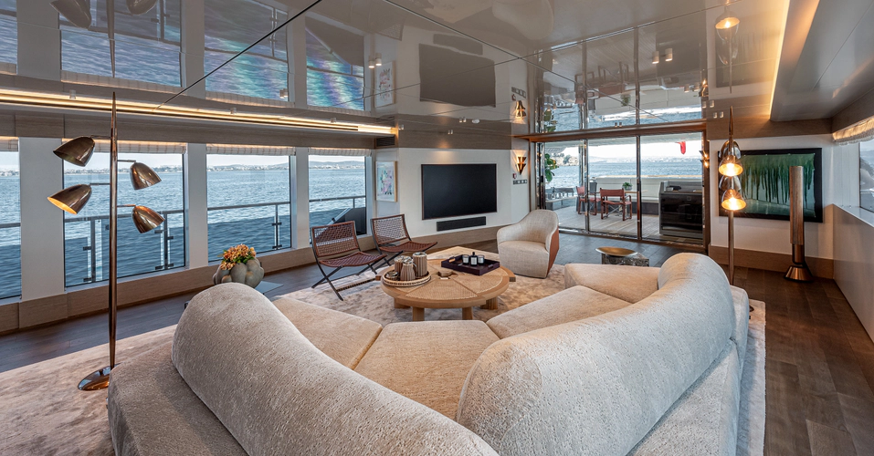 One Zero Yacht Photos Pics 