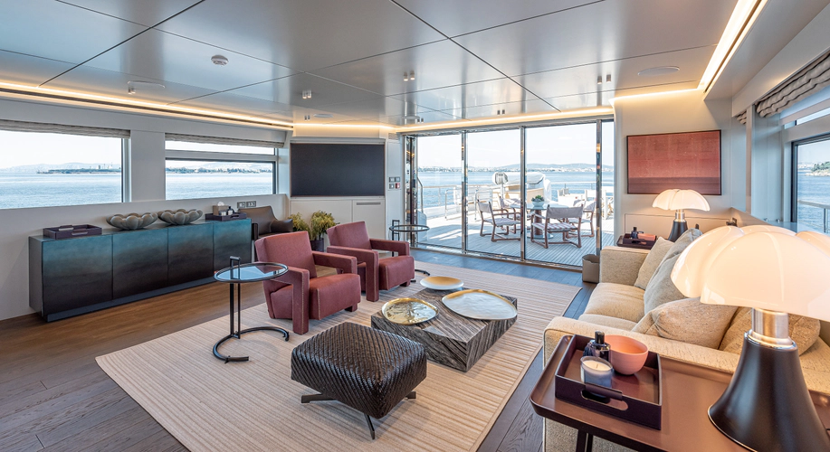 One Zero Yacht Photos Pics 