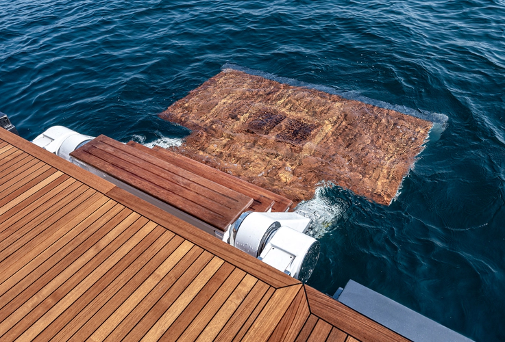 One Zero Yacht Photos Pics 