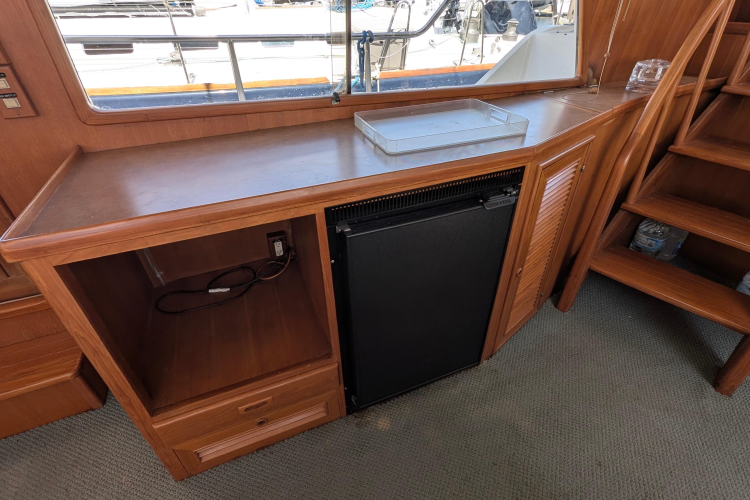 Fisher Folly IV Yacht Photos Pics 