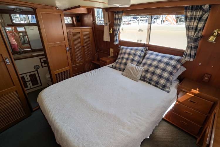 Fisher Folly IV Yacht Photos Pics 