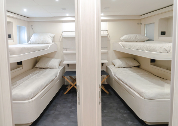 100 Terrace Yacht Photos Pics 