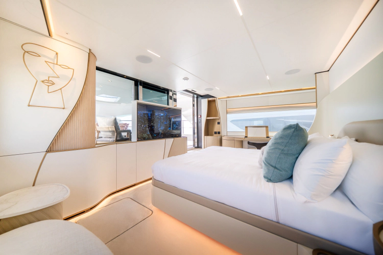100 Terrace Yacht Photos Pics 