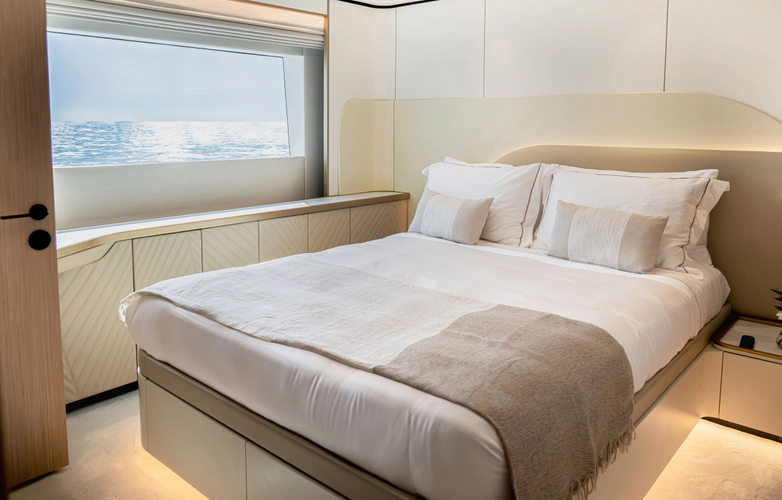 100 Terrace Yacht Photos Pics 