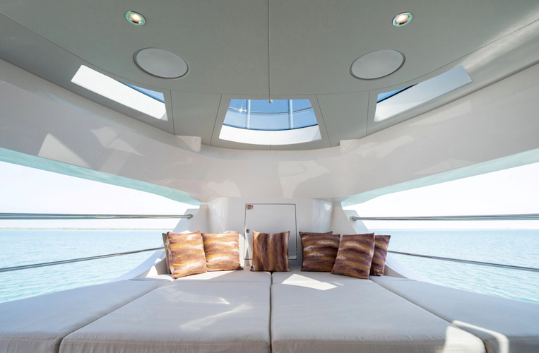 100 Terrace Yacht Photos Pics 