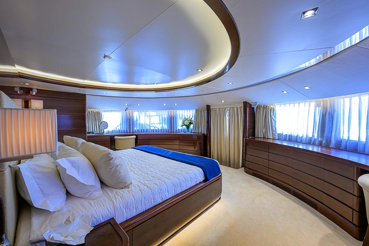 Seascape V Yacht Photos Pics 