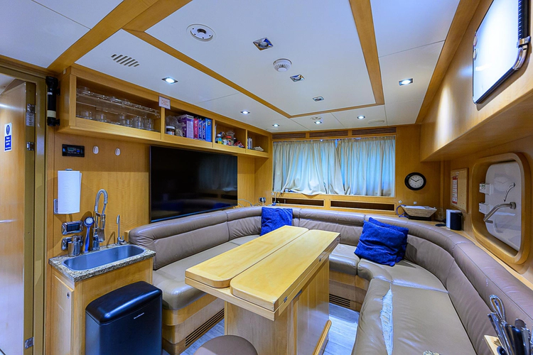 Seascape V Yacht Photos Pics 