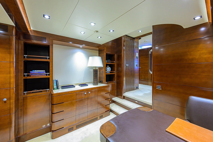 Seascape V Yacht Photos Pics 