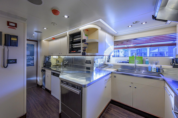 Seascape V Yacht Photos Pics 
