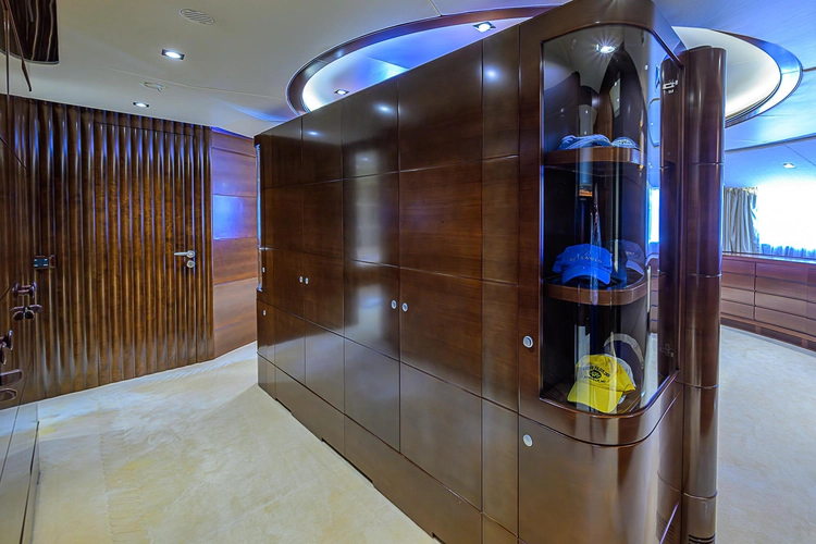 Seascape V Yacht Photos Pics 