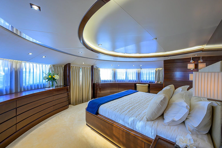 Seascape V Yacht Photos Pics 