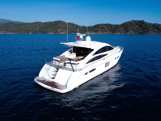 Dolce Vita Yacht Photos Pics 