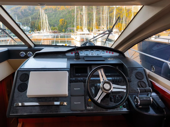 Dolce Vita Yacht Photos Pics 