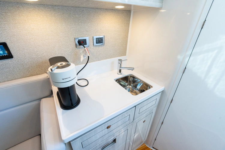 Bella Broka Yacht Photos Pics 