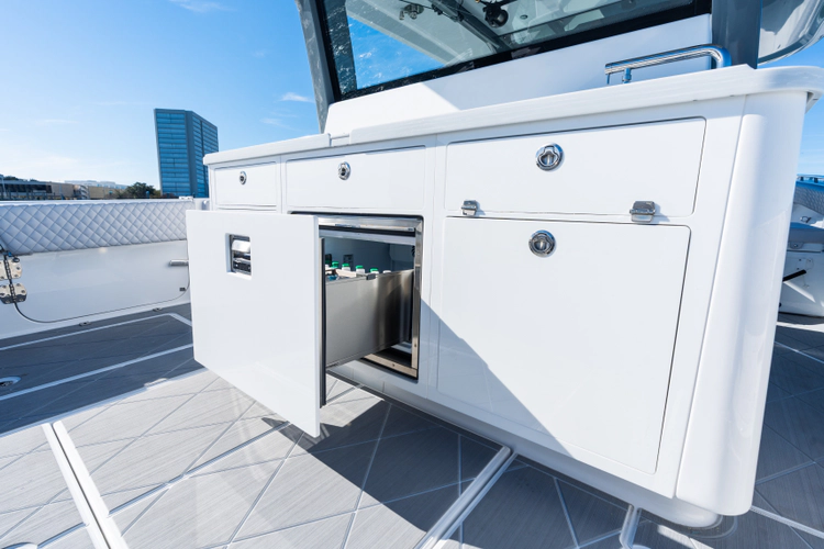 Bella Broka Yacht Photos Pics 