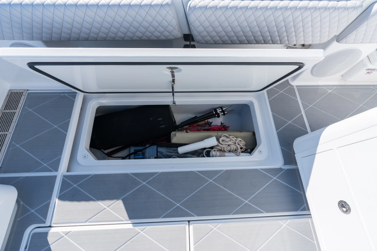 Bella Broka Yacht Photos Pics 