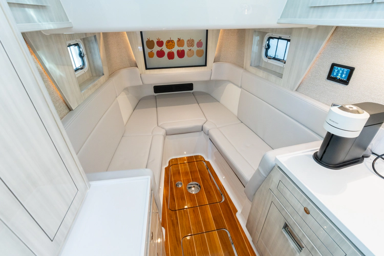 Bella Broka Yacht Photos Pics 