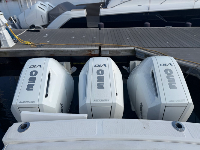 Wicked Smile Yacht Photos Pics 