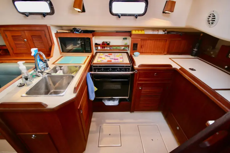 Sunshine Odyssey Yacht Photos Pics 