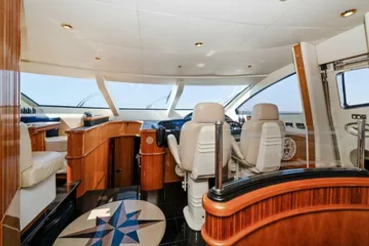 Vanguard Yacht Photos Pics 