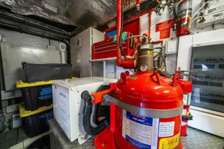 Vanguard Yacht Photos Pics 