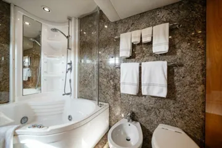 Vanguard Yacht Photos Pics 