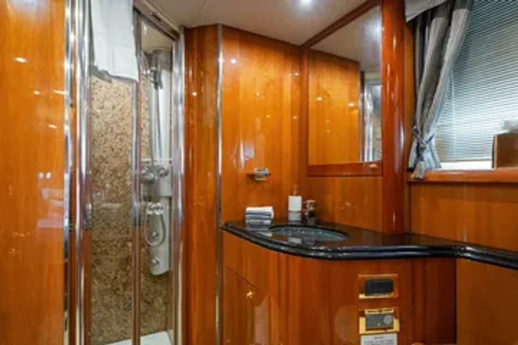 Vanguard Yacht Photos Pics 