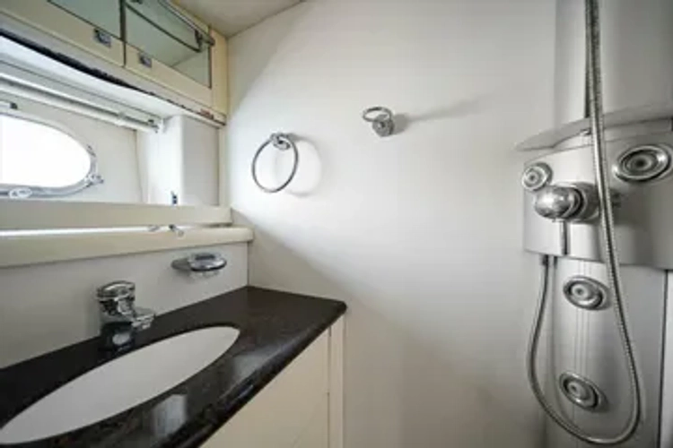 Vanguard Yacht Photos Pics 