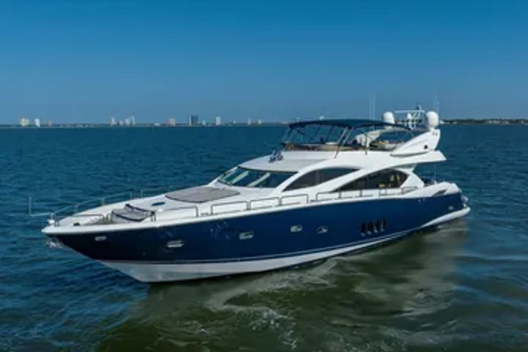 82' Sunseeker 2005