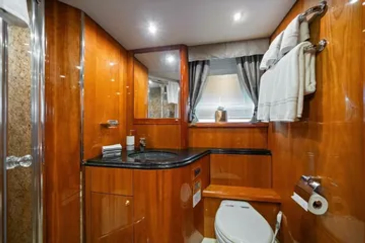 Vanguard Yacht Photos Pics 