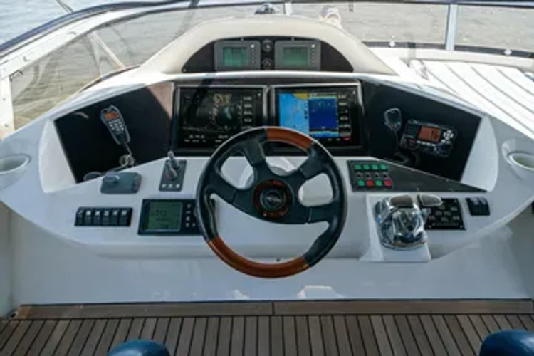 Vanguard Yacht Photos Pics 