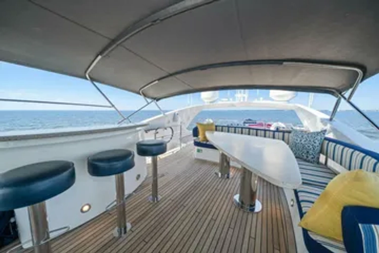 Vanguard Yacht Photos Pics 