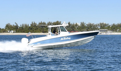 35' Boston Whaler 2018