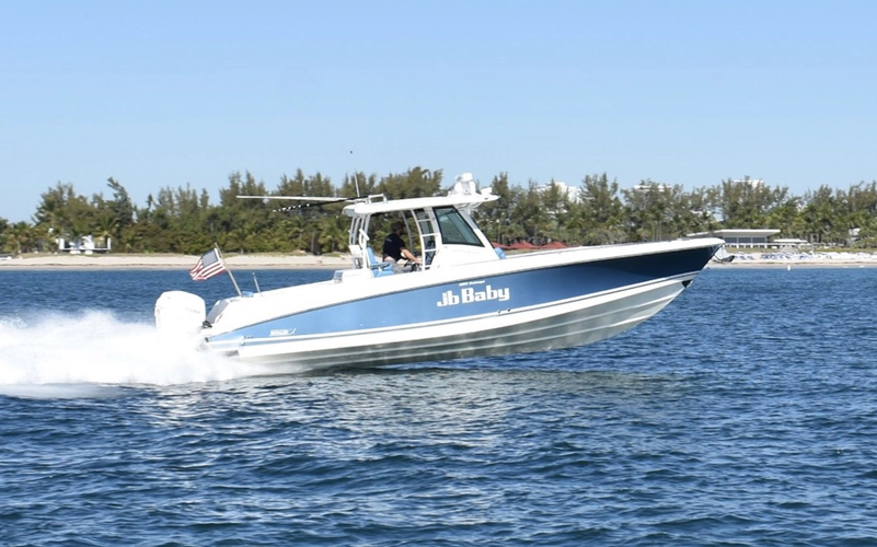 36' Boston Whaler 2018