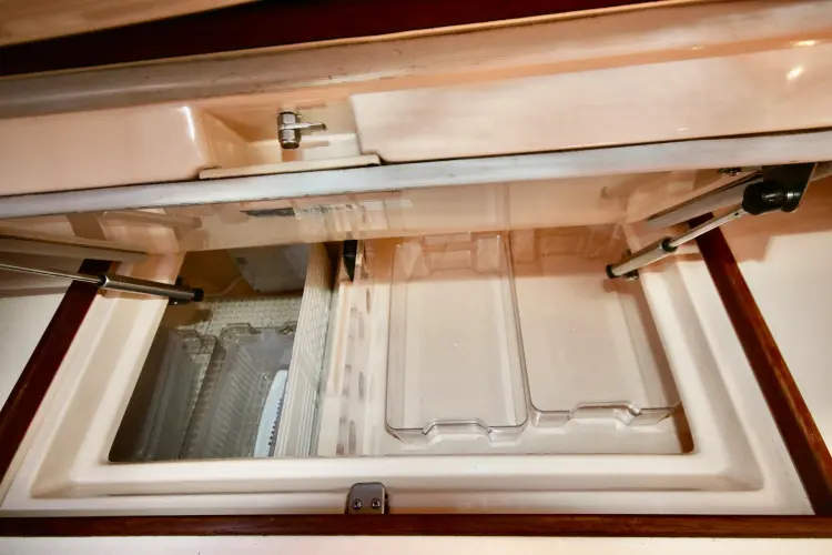 Compass Rose III Yacht Photos Pics 