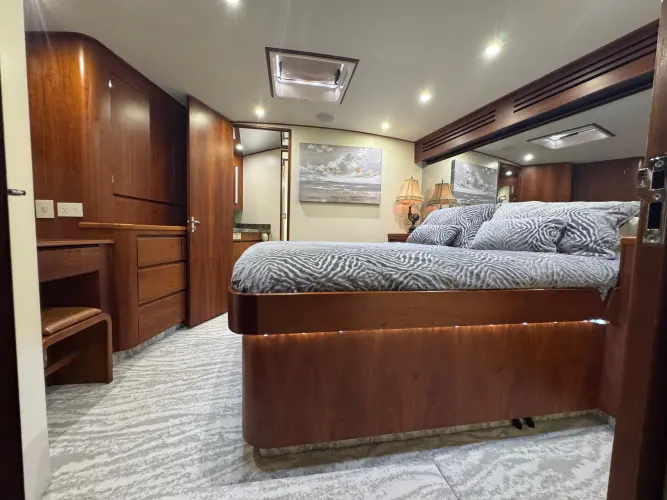 Pier Pressure Yacht Photos Pics 